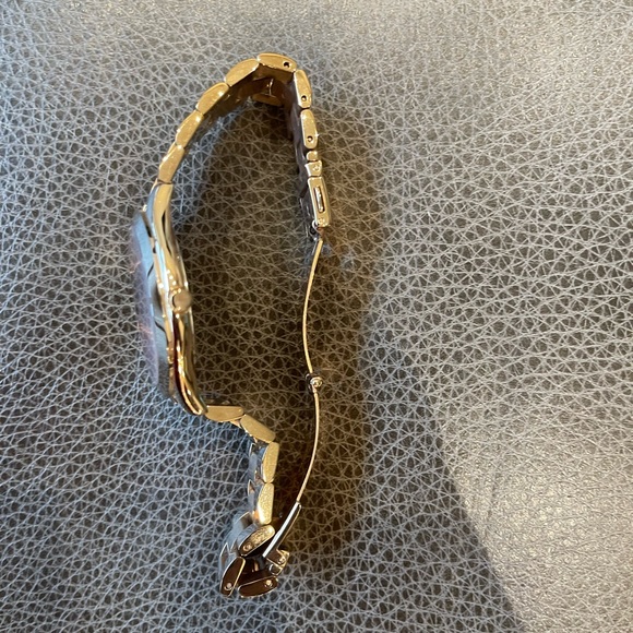 Michael Kors Watch - Picture 4 of 5